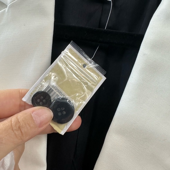 Michael Michael Kors Two-Tone Blazer Jacket
Size 2 • New with Tags - Picture 6 of 9